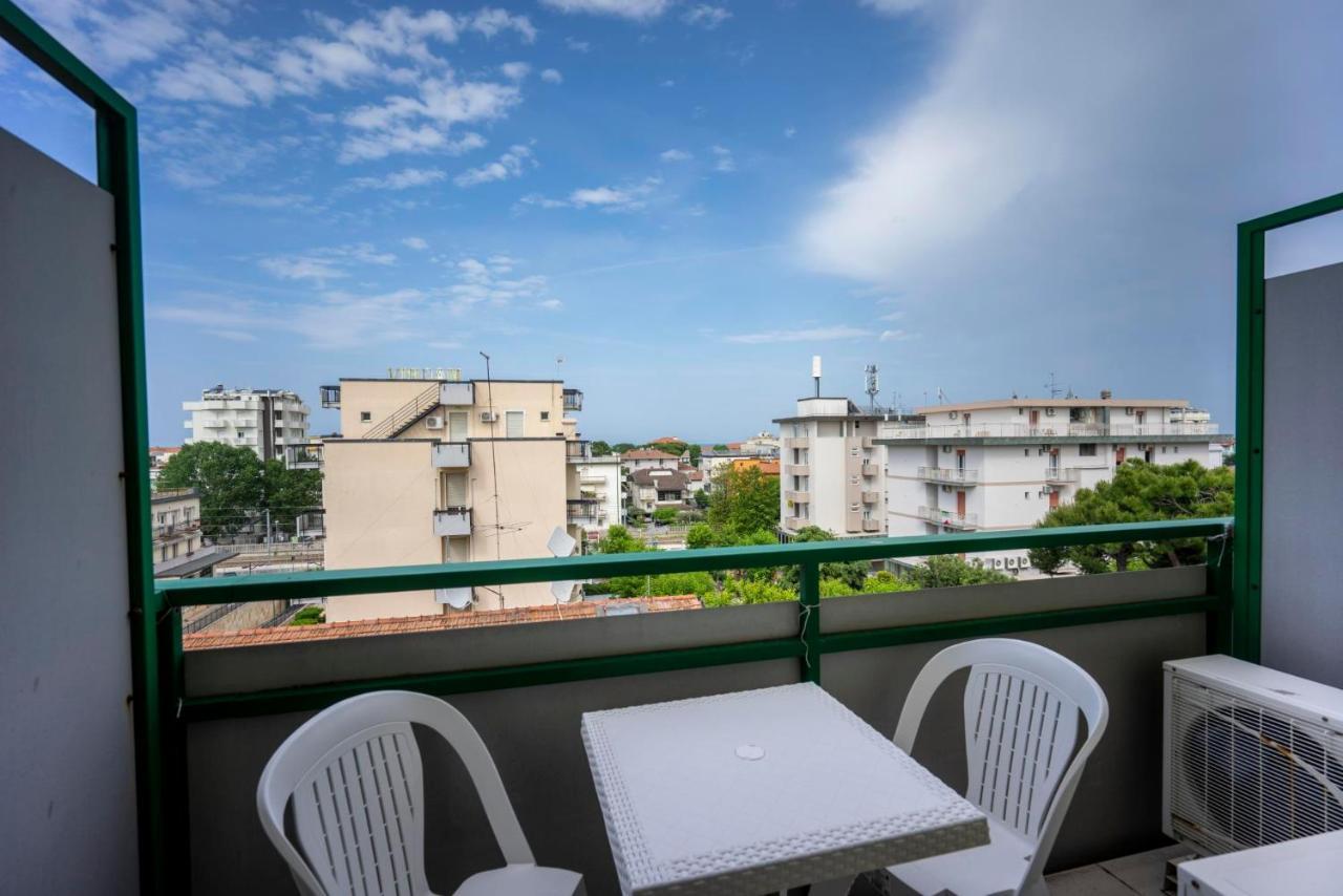 Hotel Mamy Rimini Luaran gambar